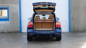 Immagine 7/70 di Porsche Cayenne S (2007)