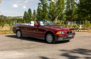 Afbeelding 1/23 van BMW 318i (1995)