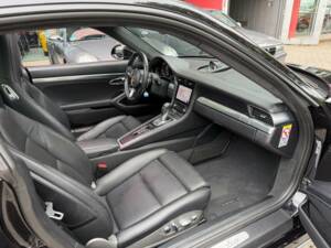 Bild 24/39 von Porsche 911 Turbo (2018)