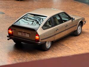 Image 10/43 de Citroën CX 25 GTi (1984)