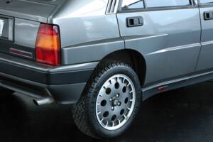 Image 16/50 of Lancia Delta HF Integrale (1988)