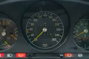 Image 48/50 de Mercedes-Benz 500 SLC (1984)