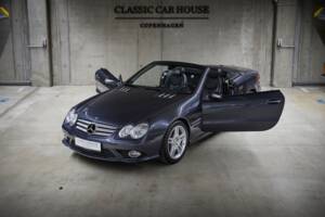 Image 17/99 de Mercedes-Benz SL 550 (2007)