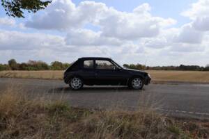 Obraz 11/56 pojazdu Peugeot 205 GTi 1.9 (1991)