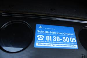 Image 28/51 de Mercedes-Benz 500 SE (1984)