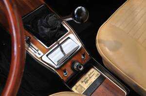 Image 15/35 of Alfa Romeo 2000 Berlina (1972)