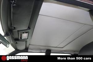 Image 14/15 of Mercedes-Benz 300 D (1990)