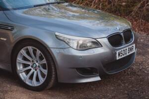 Immagine 11/35 di BMW M5 Touring (2007)
