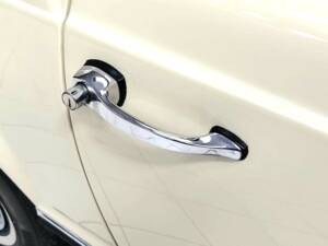 Image 23/58 de Mercedes-Benz 280 SL (1969)