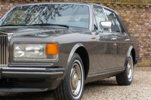 Image 38/50 of Rolls-Royce Silver Spirit (1987)