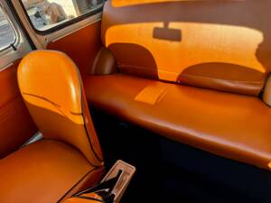 Image 14/39 of FIAT 500 F (1968)