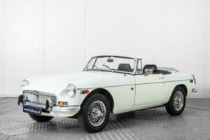 Image 1/50 of MG MGB (1975)