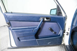 Image 31/50 de Mercedes-Benz 190 D (1985)