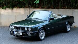 Immagine 7/48 di BMW 325i (1986)
