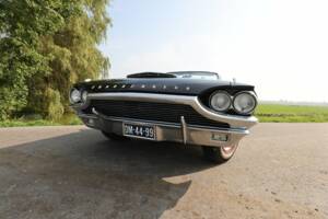 Immagine 6/8 di Ford Thunderbird (1964)