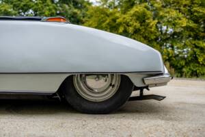 Bild 40/50 von Citroën ID 19 Usine (1967)