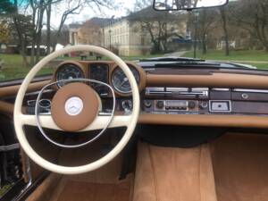 Bild 14/45 von Mercedes-Benz 280 SE (1969)