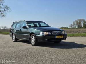Image 14/37 of Volvo V 70 2.4 (2000)
