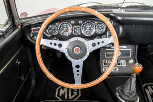Bild 8/50 von MG MGB (1971)