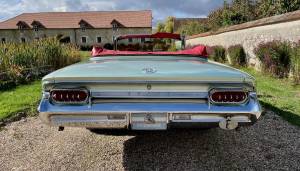 Image 15/50 of Buick Electra 225 Convertible (1962)