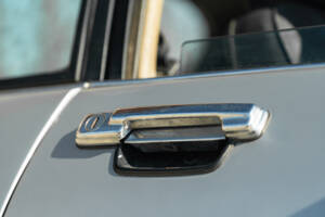 Immagine 13/41 di Jaguar XJ-S 3.6 (1990)