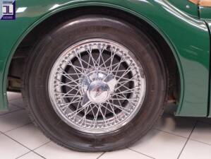 Image 48/57 of Jaguar XK 120 SE OTS (1953)