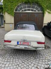 Image 11/77 of Mercedes-Benz 250 SE (1966)
