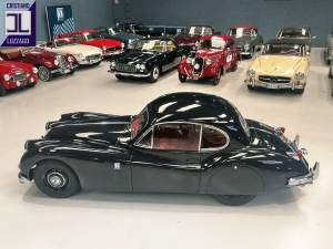 Image 32/64 of Jaguar XK 140 FHC (1956)
