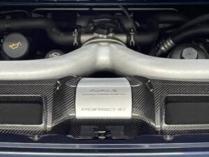 Afbeelding 13/14 van Porsche 911 Turbo S (2010)