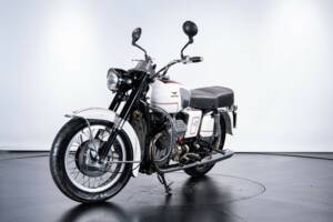 Immagine 9/30 di Moto Guzzi V 7 (1967)