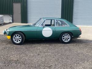 Immagine 2/9 di MG MGC GT (1969)