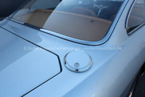 Image 32/36 de Ferrari 330 GT 2+2 (1964)