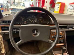 Afbeelding 9/20 van Mercedes-Benz 280 SE (1983)