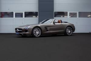 Image 2/45 of Mercedes-Benz SLS AMG Roadster (2012)