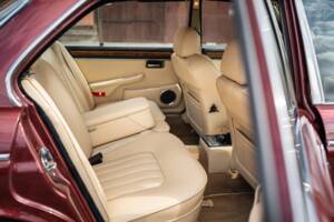 Bild 40/46 von Jaguar XJ 12 (1991)