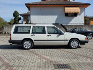 Bild 28/35 von Volvo 940 2.0i Turbo (1996)