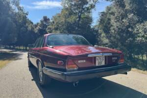 Immagine 29/41 di Jaguar XJ 12 (1990)