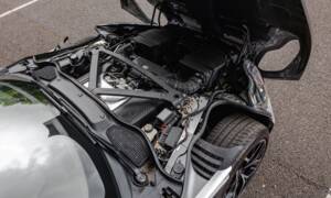 Image 6/39 of Aston Martin DB 11 Volante (2018)