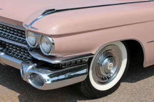 Bild 5/40 von Cadillac 62 Coupe DeVille (1959)