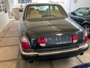 Bild 8/31 von Bentley Arnage Red Label (2000)