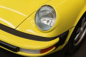 Image 21/50 of Porsche 911 Carrera 2.7 (1975)