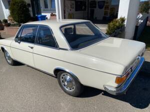 Image 2/6 of Audi 100 LS (1973)