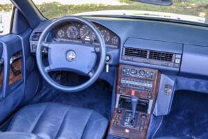 Image 40/50 of Mercedes-Benz 300 SL (1991)