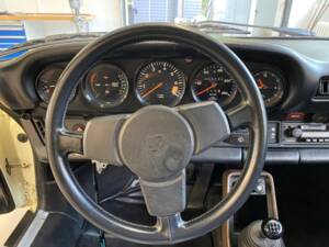 Immagine 15/23 di Porsche 911 SC 3.0 (1981)