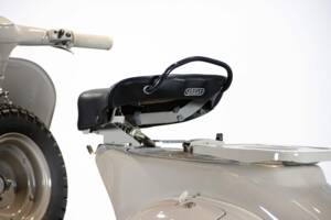 Image 47/50 de Piaggio Vespa 125 (1959)