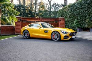 Bild 33/36 von Mercedes-AMG GT-S (2018)