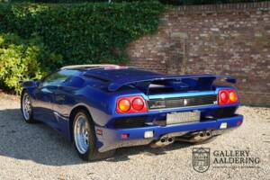 Image 26/50 of Lamborghini Diablo VT Roadster (1996)