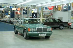 Bild 46/50 von Mercedes-Benz 260 SE (1990)