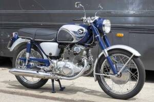 Image 7/39 of Honda CB 72 (1960)