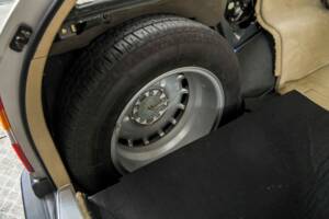 Bild 42/50 von Mercedes-Benz 230 TE (1987)